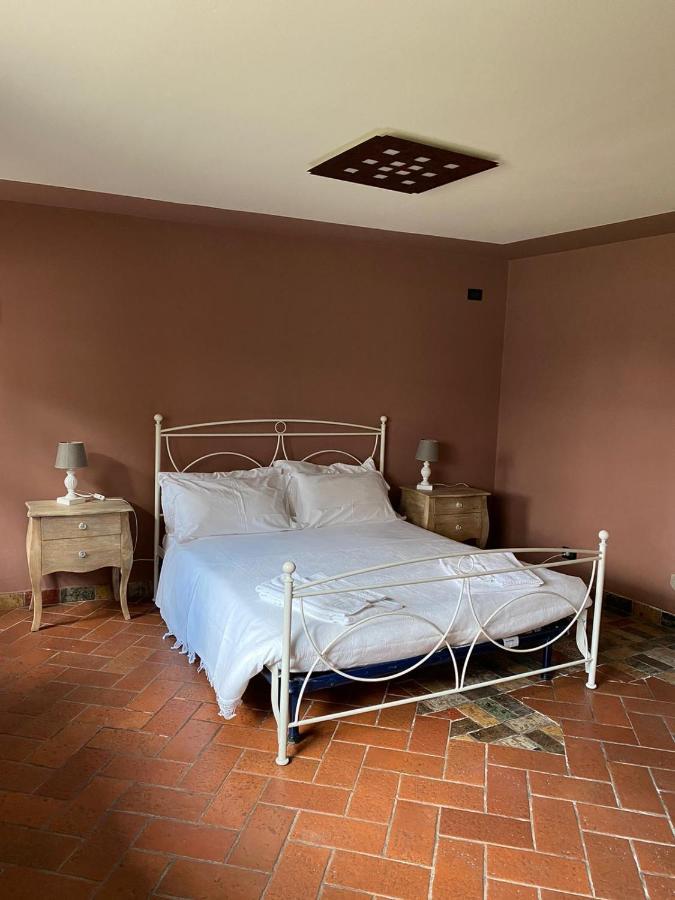 Antica Casa Fenaroli Apartment Iseo Bagian luar foto